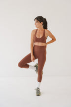 FORM Twist Bra Top - Chocolate