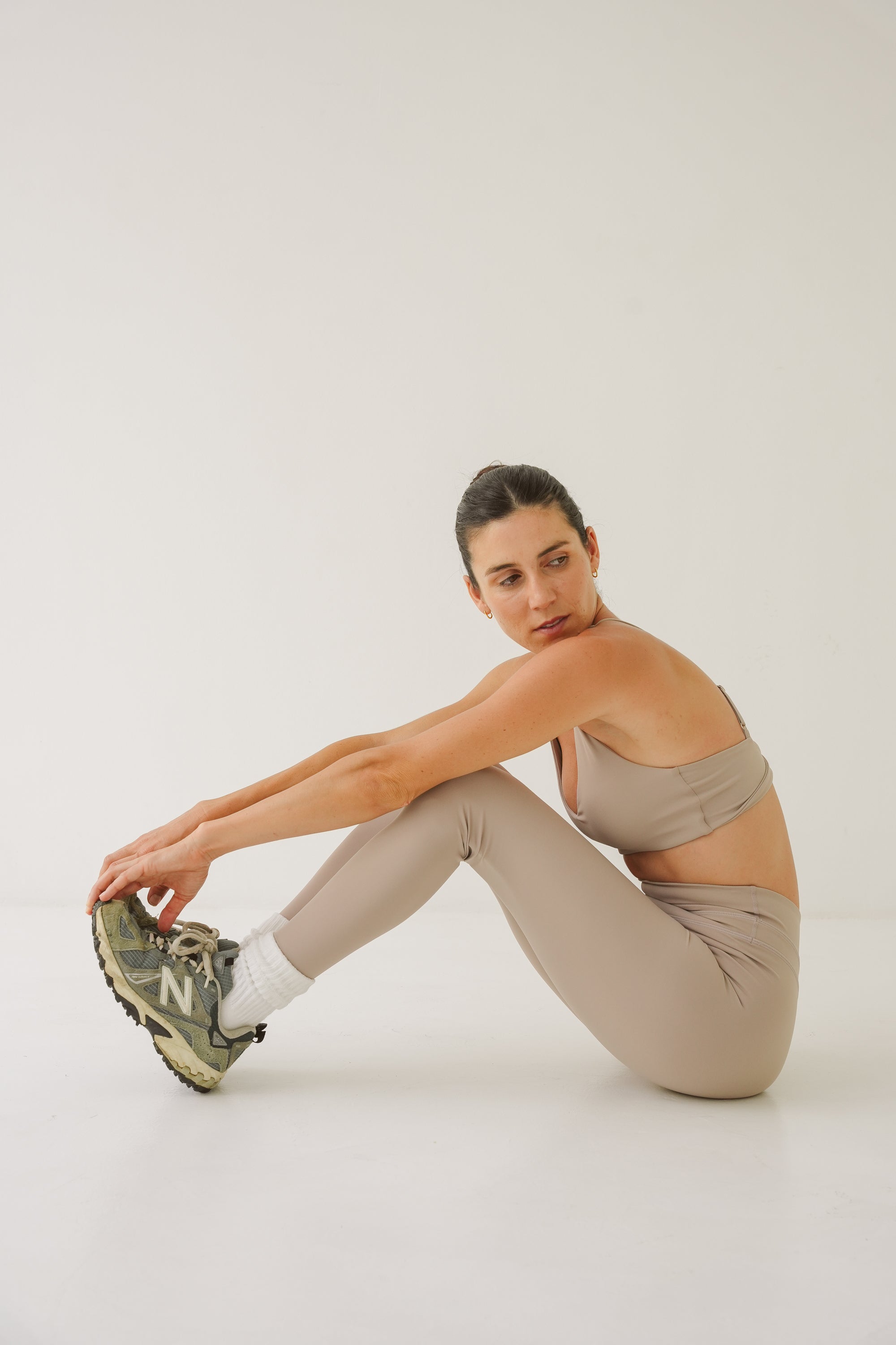 FORM Twist Bra Top - Light Taupe